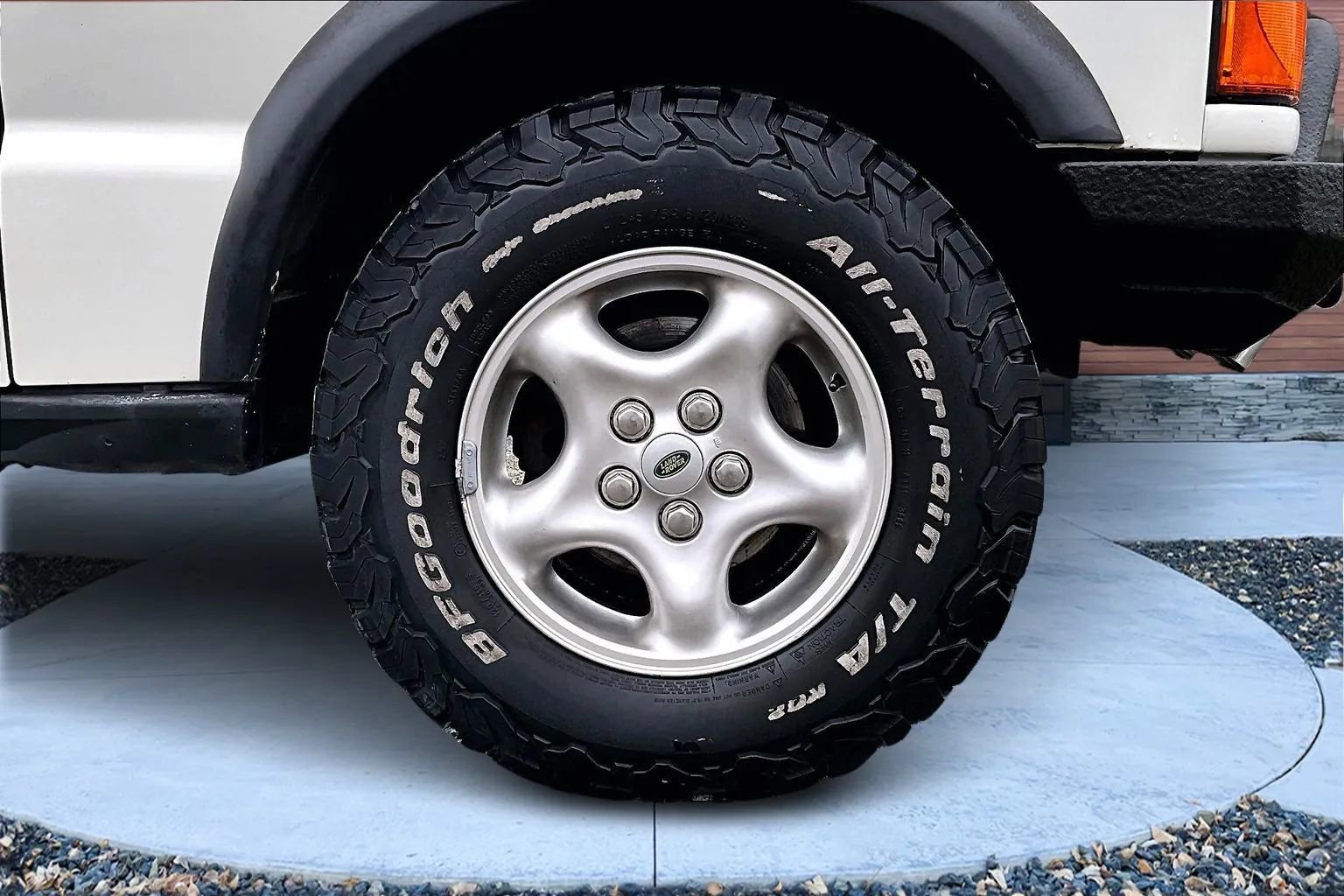 Used 1999 Land Rover Discovery Series II image 8