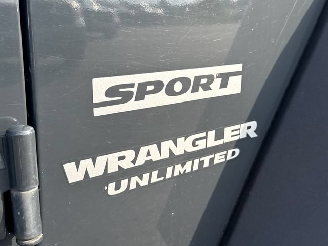 Used 2017 Jeep Wrangler Unlimited Sport w/ Quick Order Package 24S AWD/4WD image 17