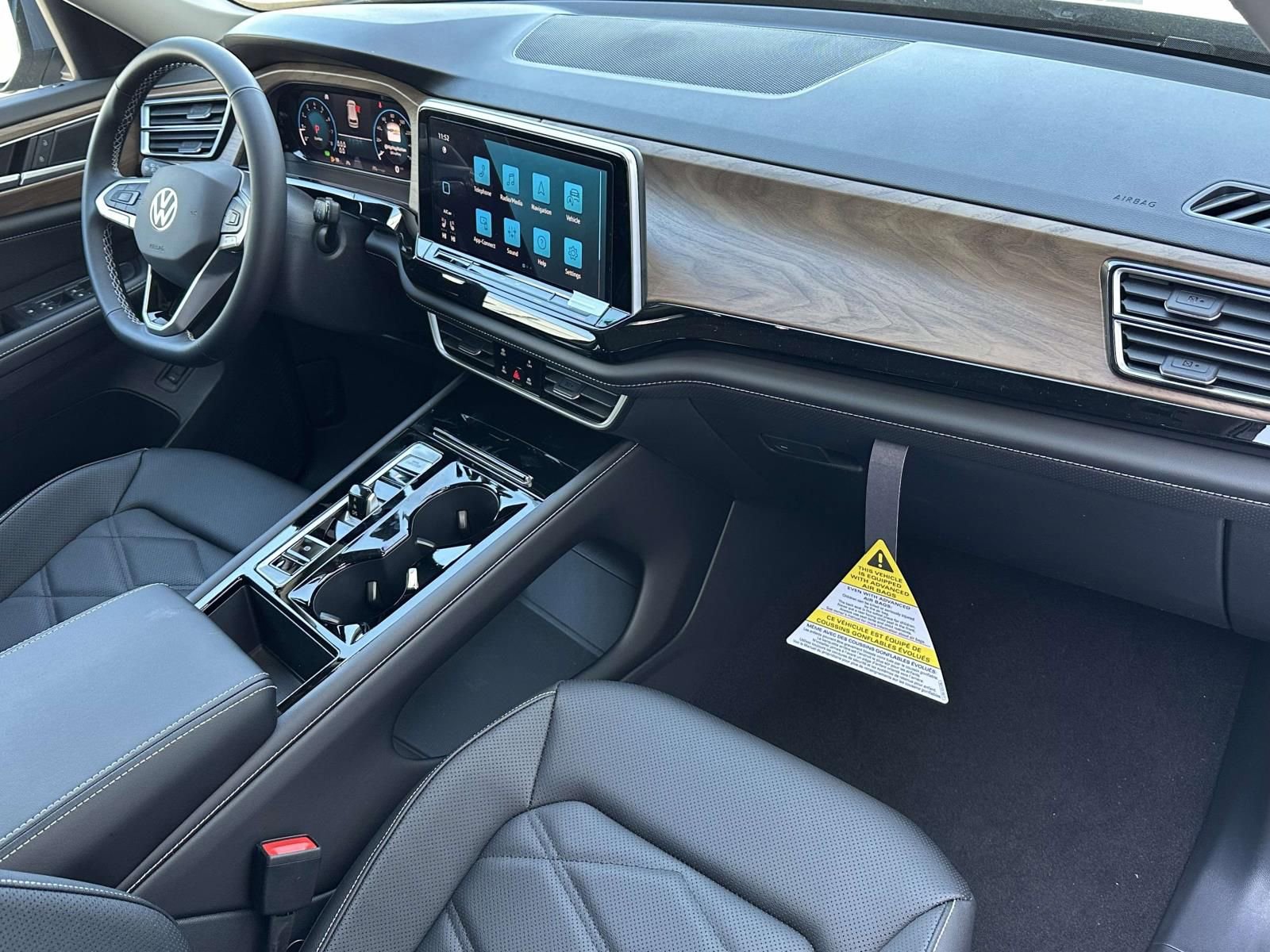 New 2026 Volkswagen Atlas SE image 12