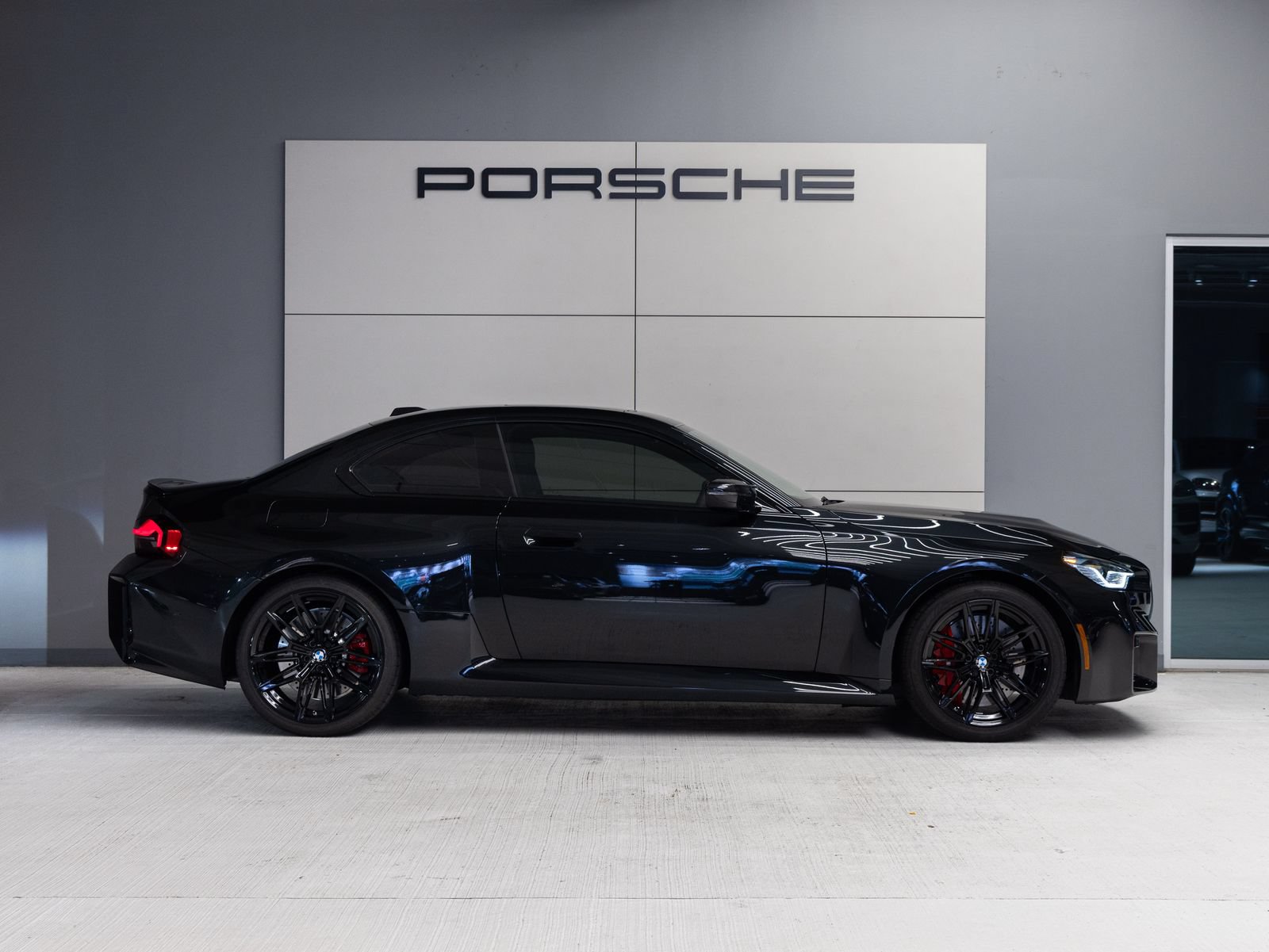 Used 2026 BMW M2 w/ Lighting Package RWD image 8