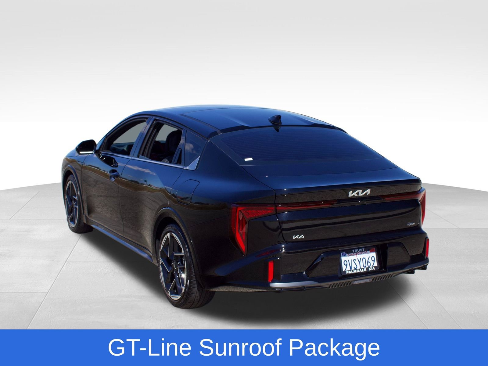 Used 2025 Kia K4 GT-Line w/ GT-Line Premium Package FWD image 5