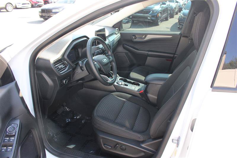 Used 2023 Ford Escape Active w/ Cold Weather Package FWD image 9