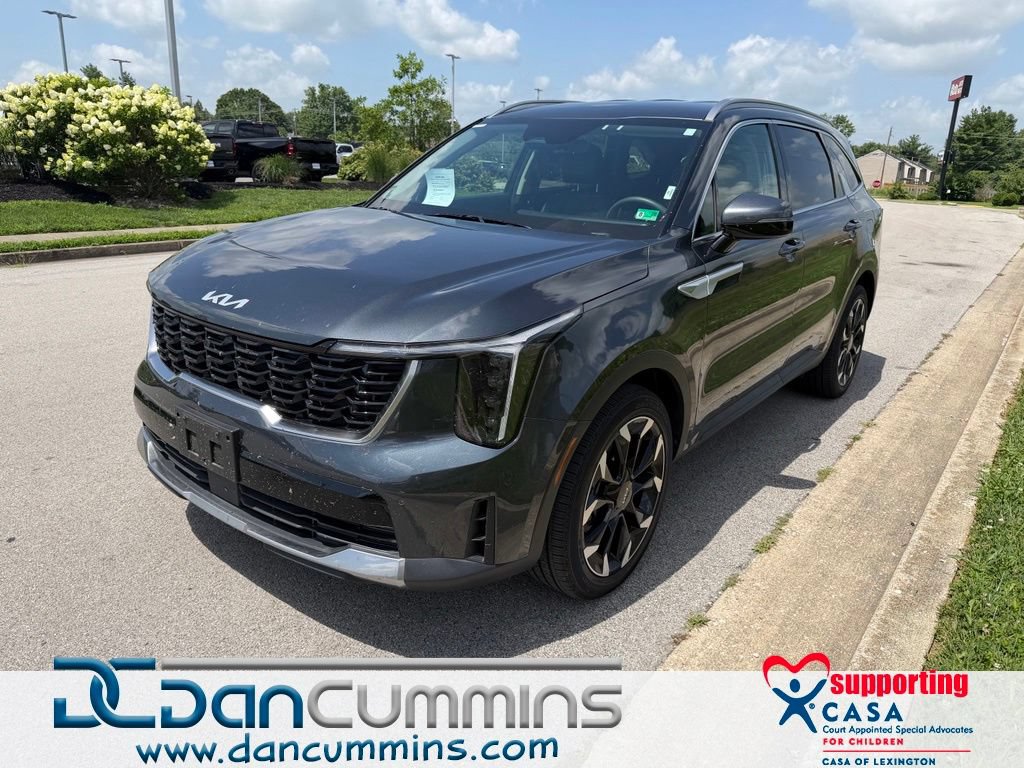 Used 2025 Kia Sorento EX FWD image 1