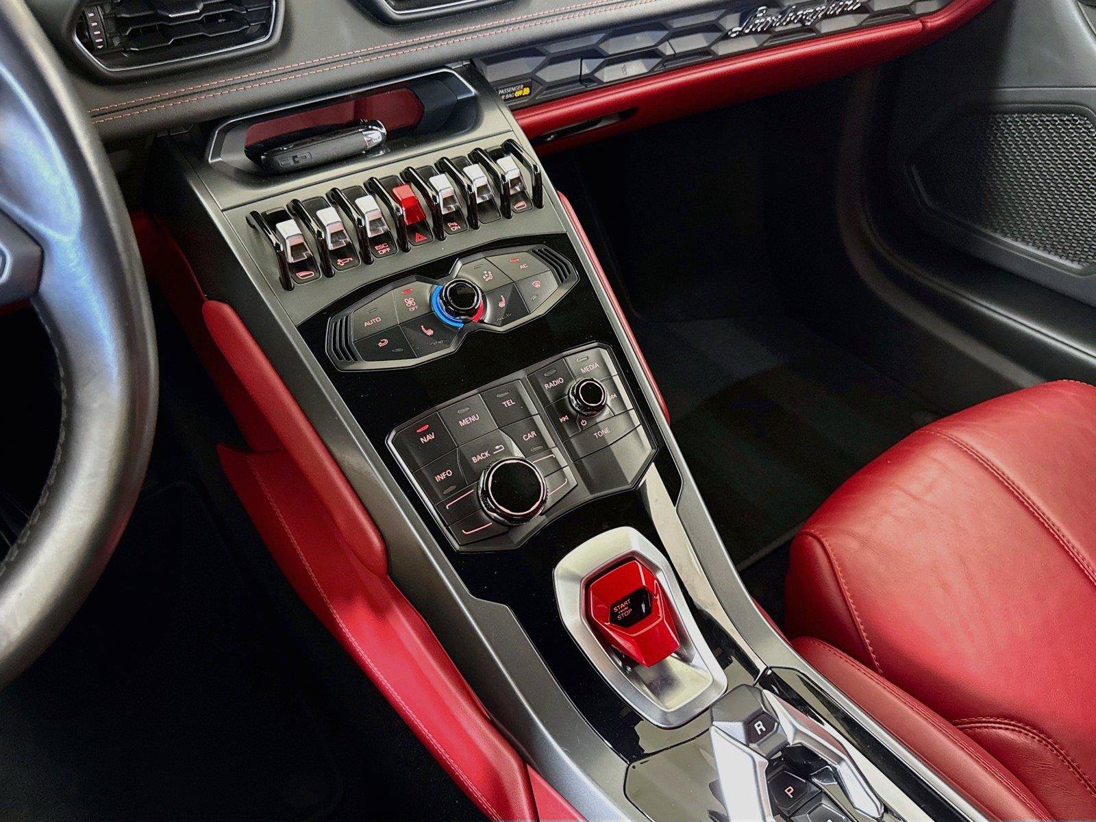 Used 2017 Lamborghini Huracan LP 580-2 RWD image 19