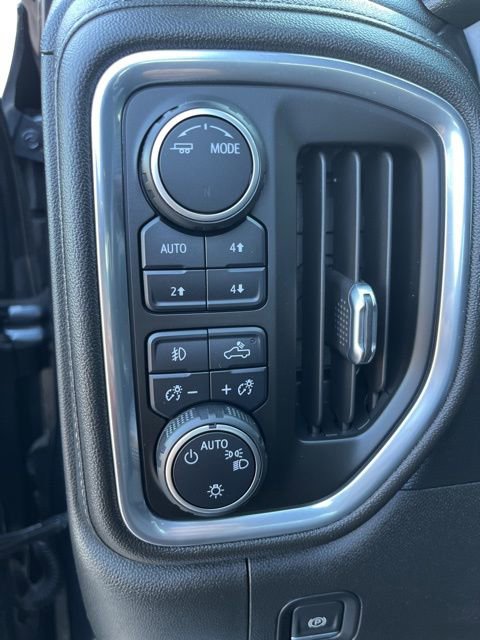 Used 2021 Chevrolet Silverado 1500 LT Trail Boss image 13