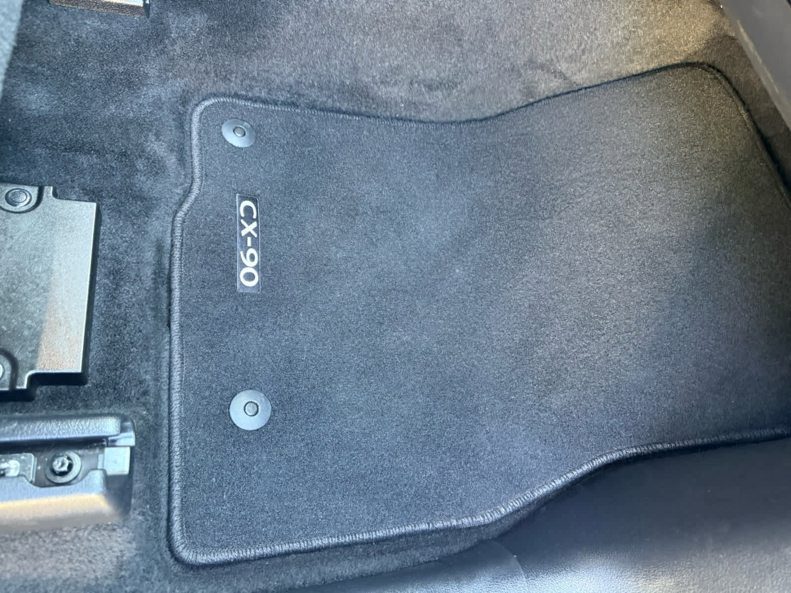 Used 2024 MAZDA CX-90 Plug-In Hybrid w/ Preferred AWD/4WD image 11