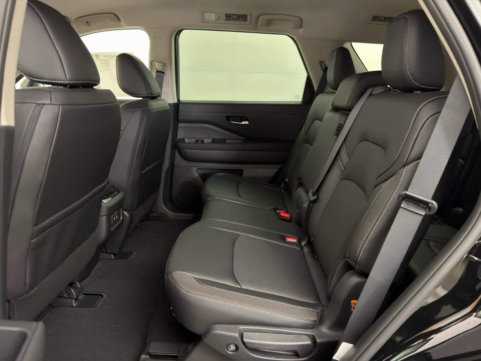 New 2026 Nissan Pathfinder SL w/ Cargo Package image 16