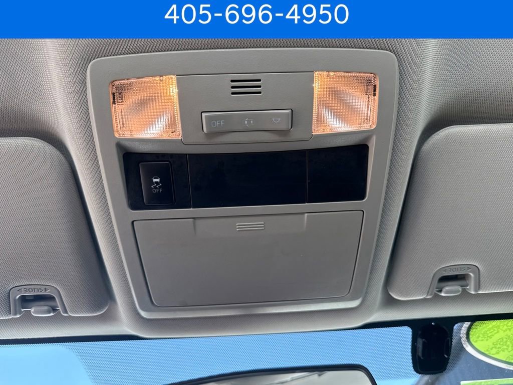 Used 2017 Toyota Tacoma SR image 27