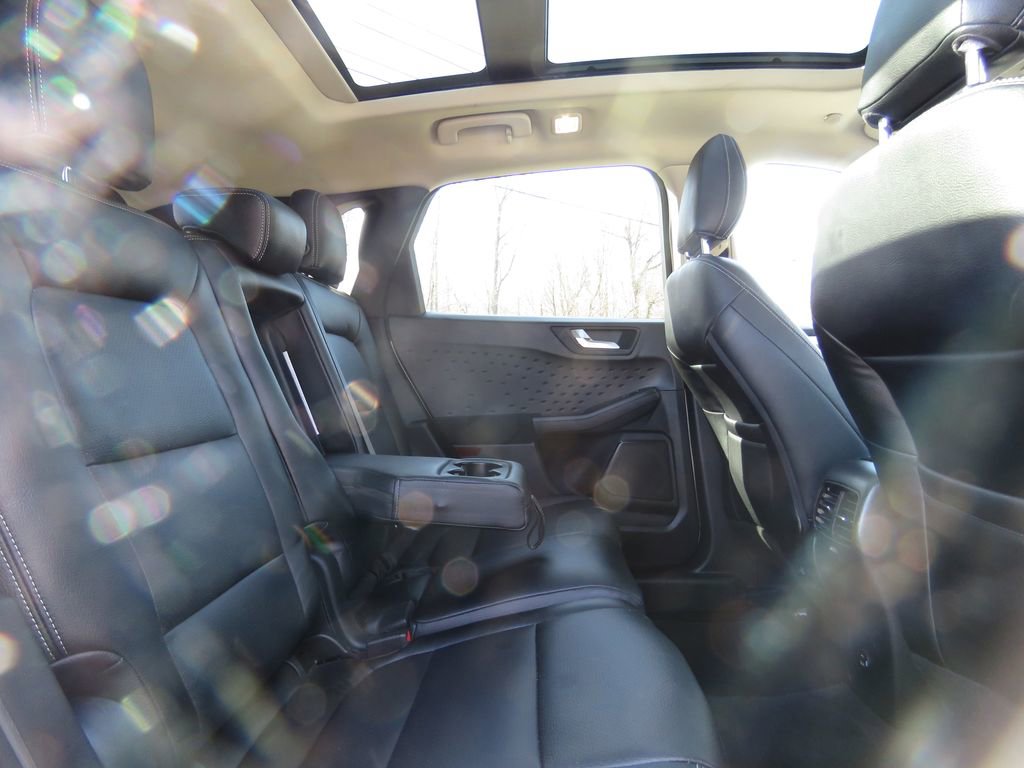 Used 2020 Ford Escape SE AWD/4WD image 16