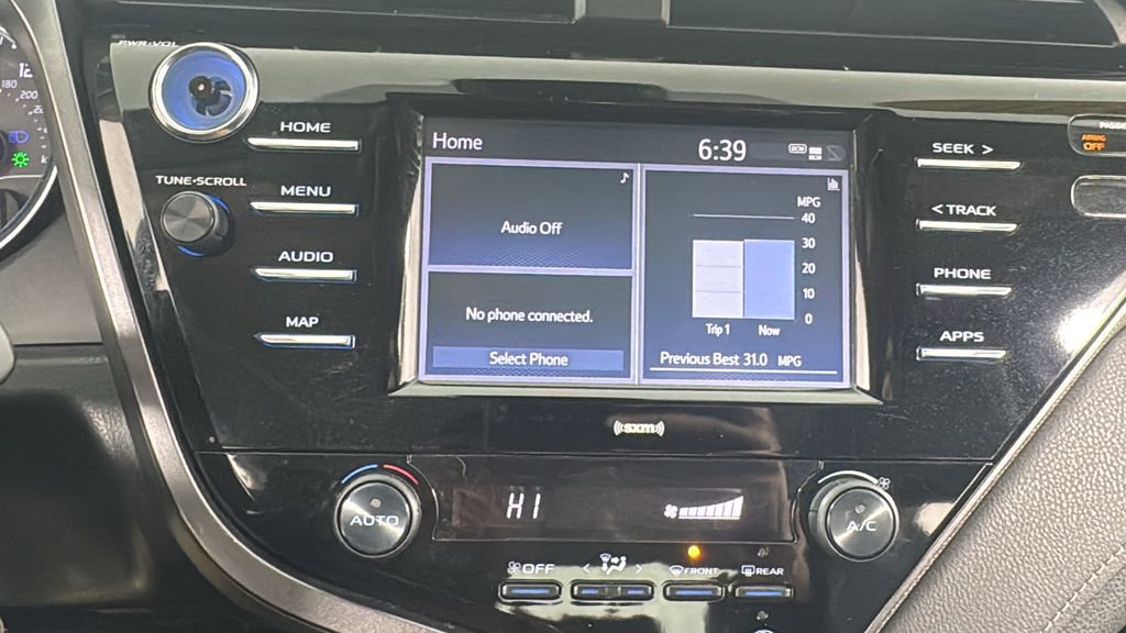 Used 2020 Toyota Camry SE image 22