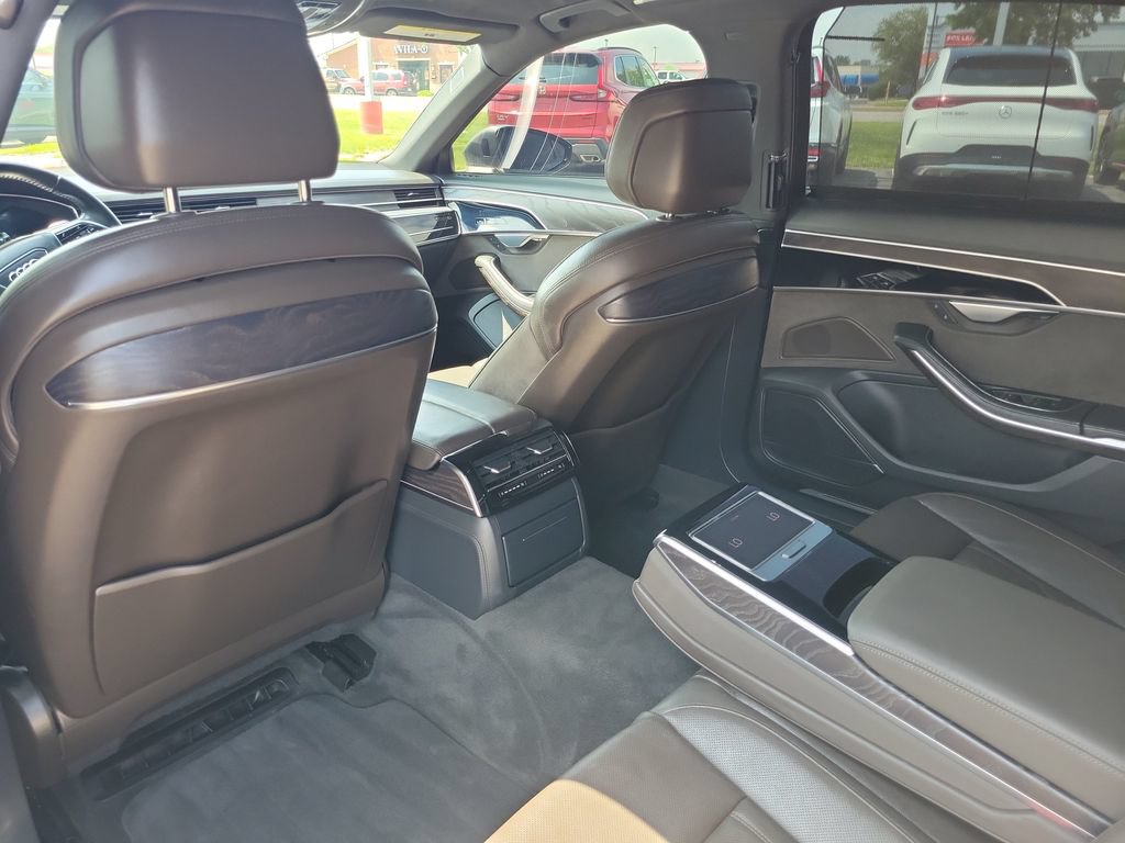 Used 2021 Audi A8 L 3.0T w/ Executive Plus Package AWD/4WD image 17