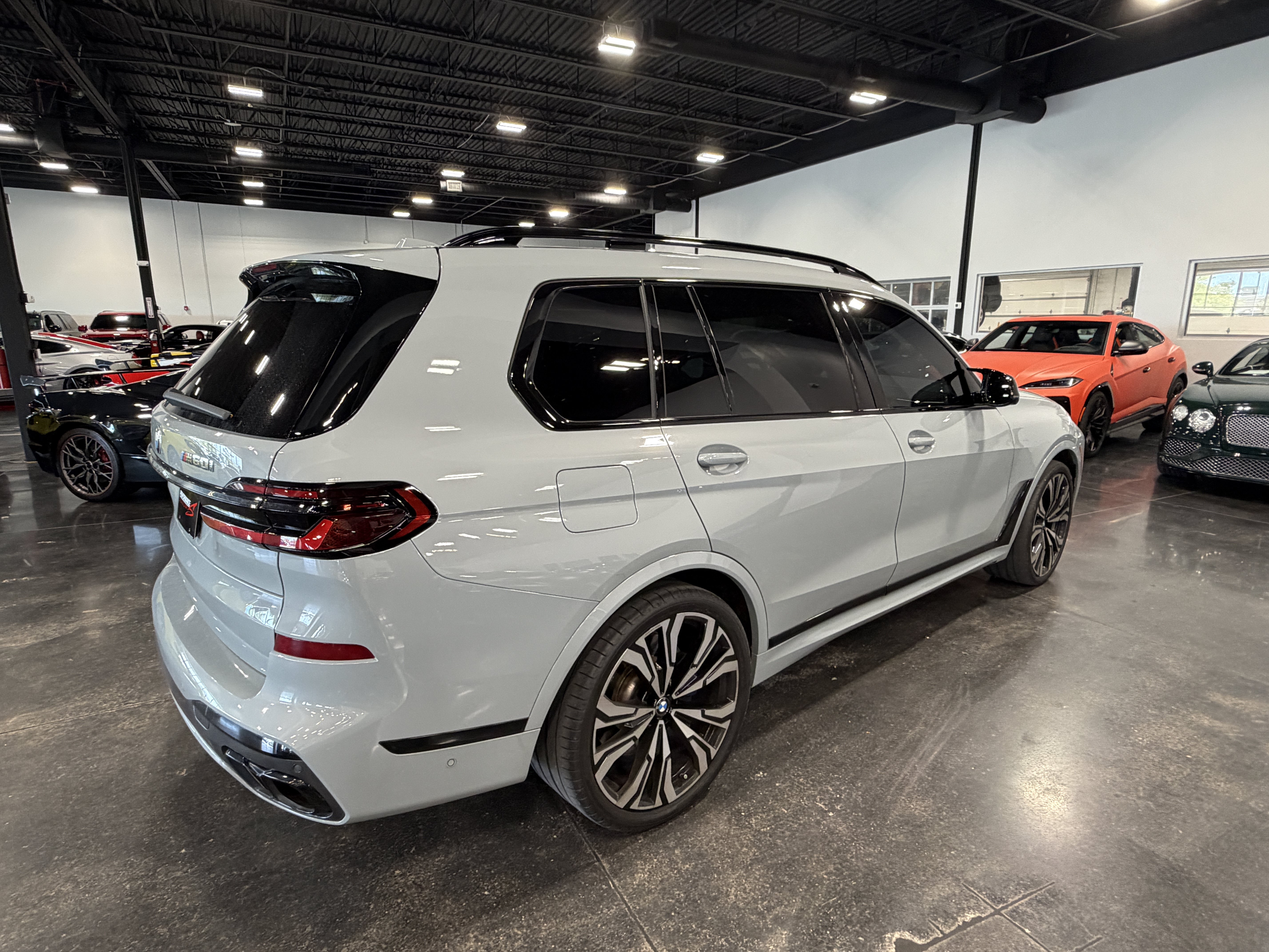 Used 2024 BMW X7 M60i w/ Executive Package AWD/4WD image 7