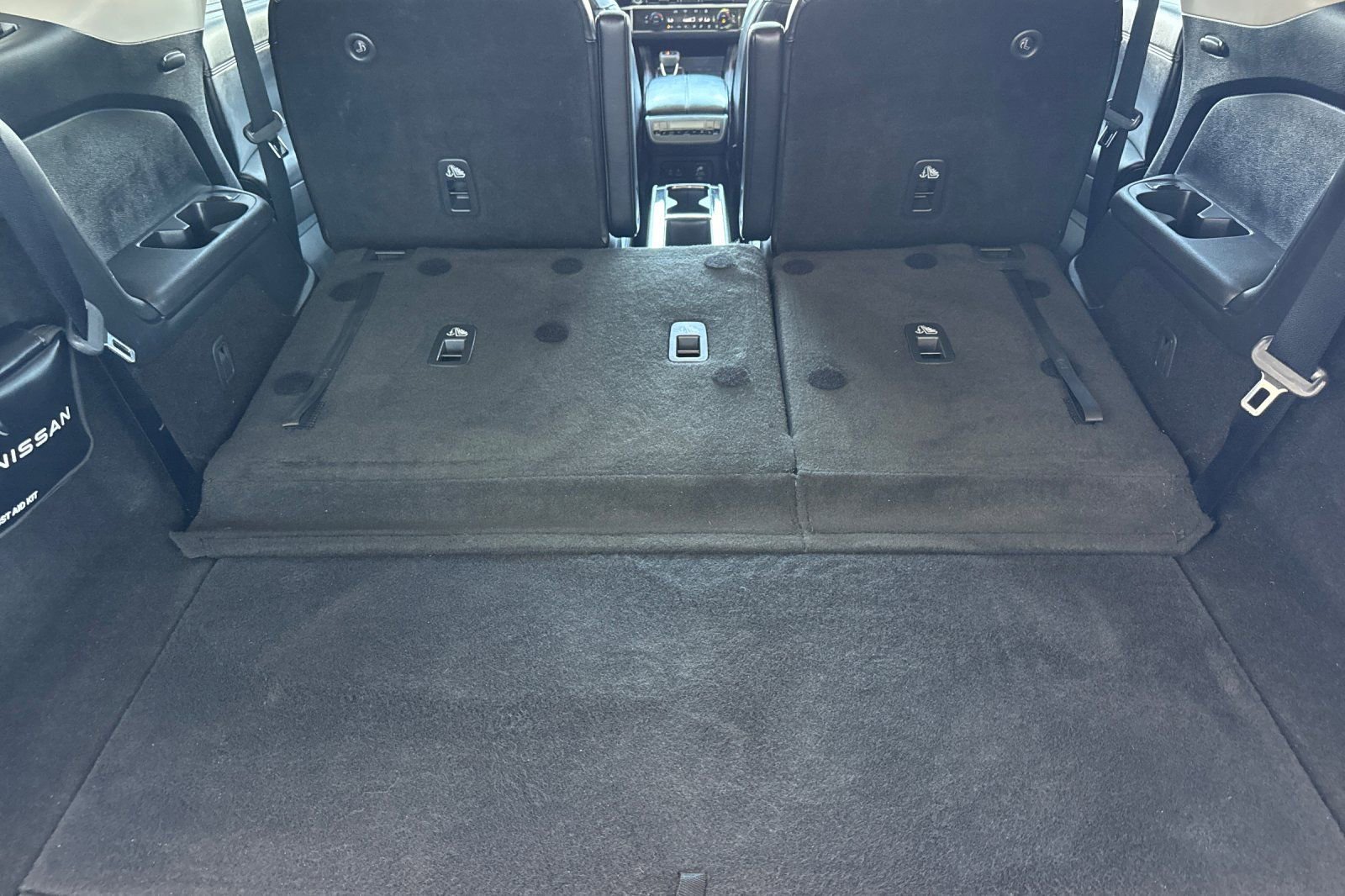 Used 2023 Nissan Pathfinder Platinum FWD image 20