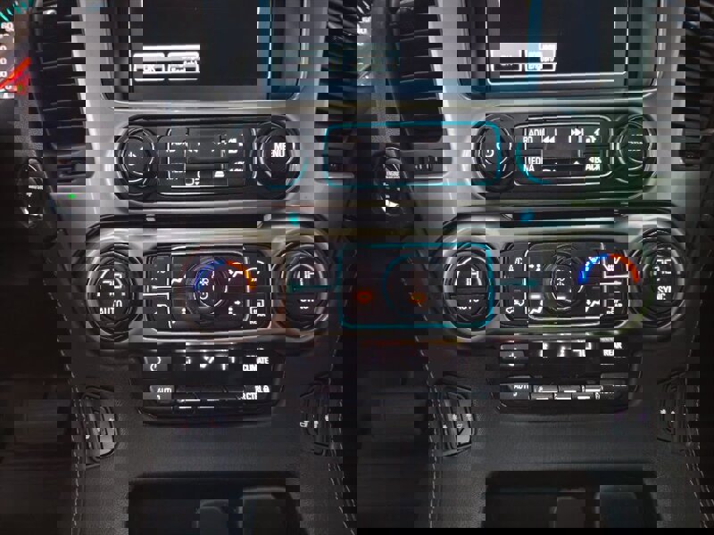 Used 2019 Chevrolet Tahoe LT image 23