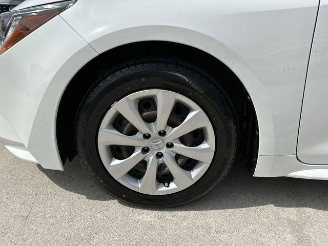 Used 2021 Toyota Corolla LE FWD image 18