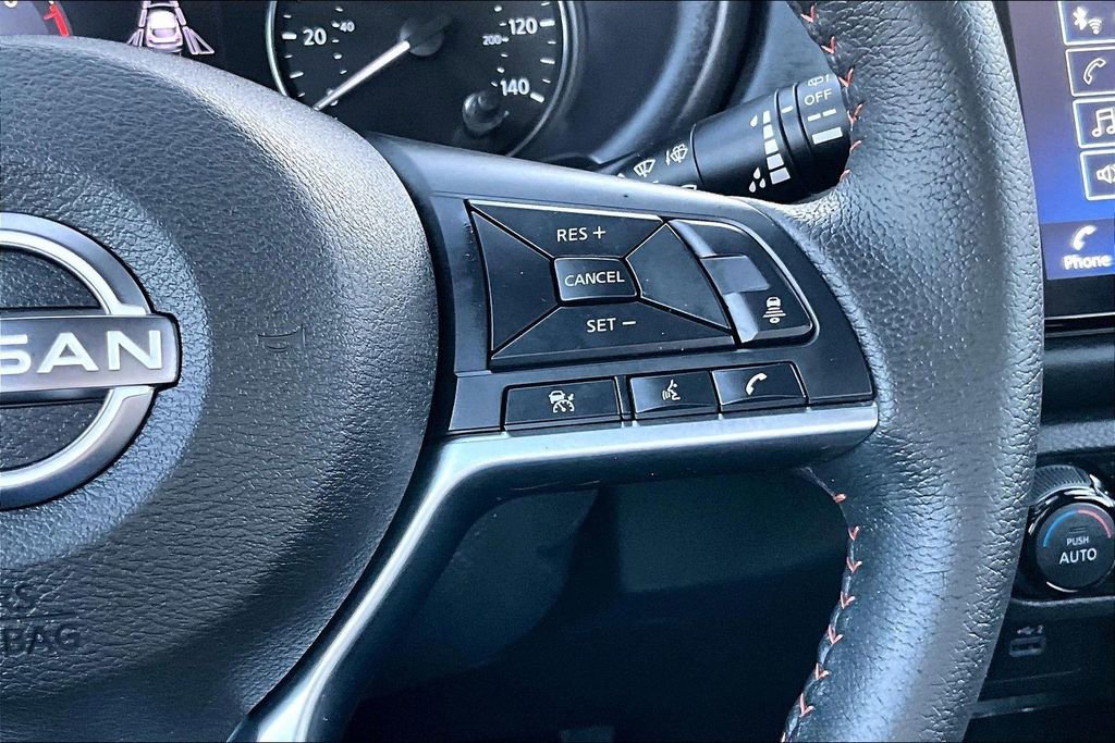 Used 2023 Nissan Kicks SR image 12