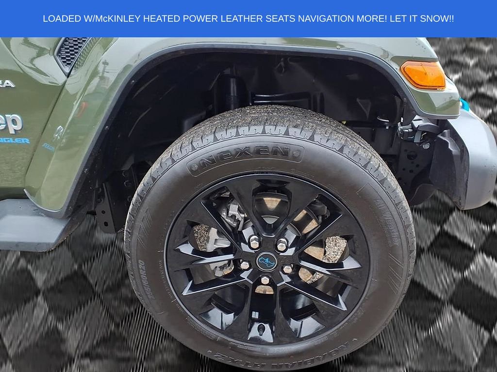 Used 2024 Jeep Wrangler Unlimited Sahara w/ Technology Group image 7