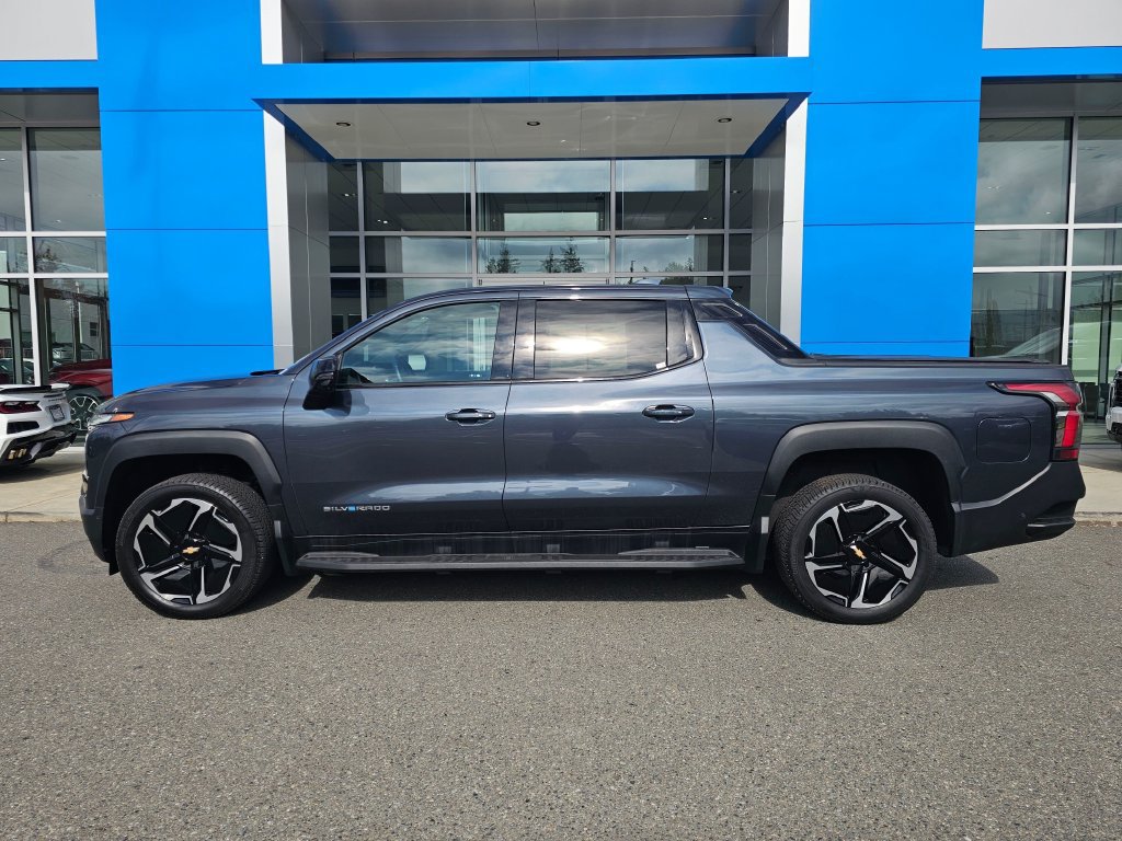 Used 2026 Chevrolet Silverado EV LT AWD/4WD image 4