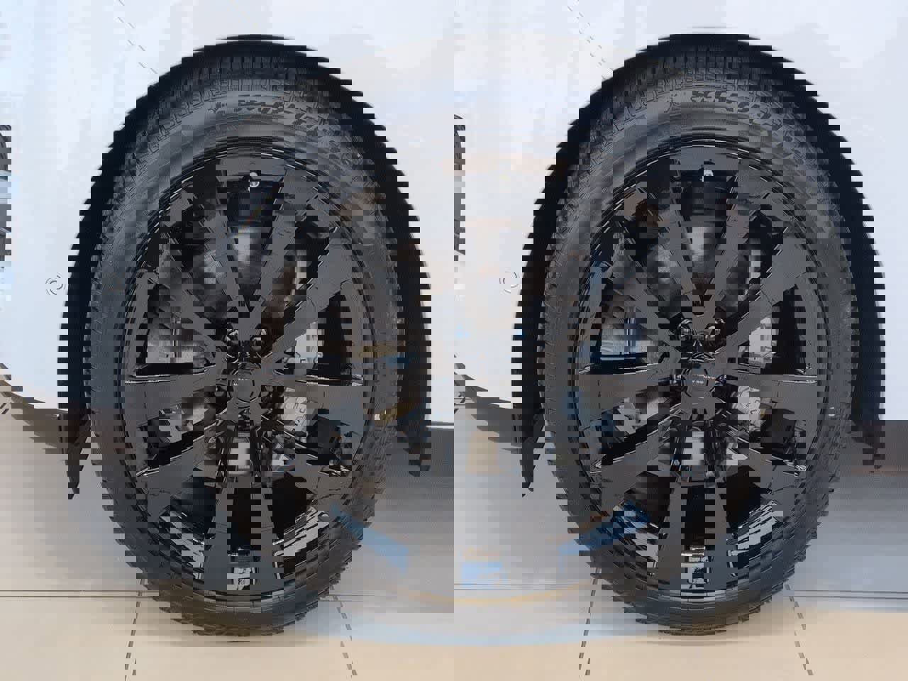 New 2026 Land Rover Range Rover Sport SE image 13