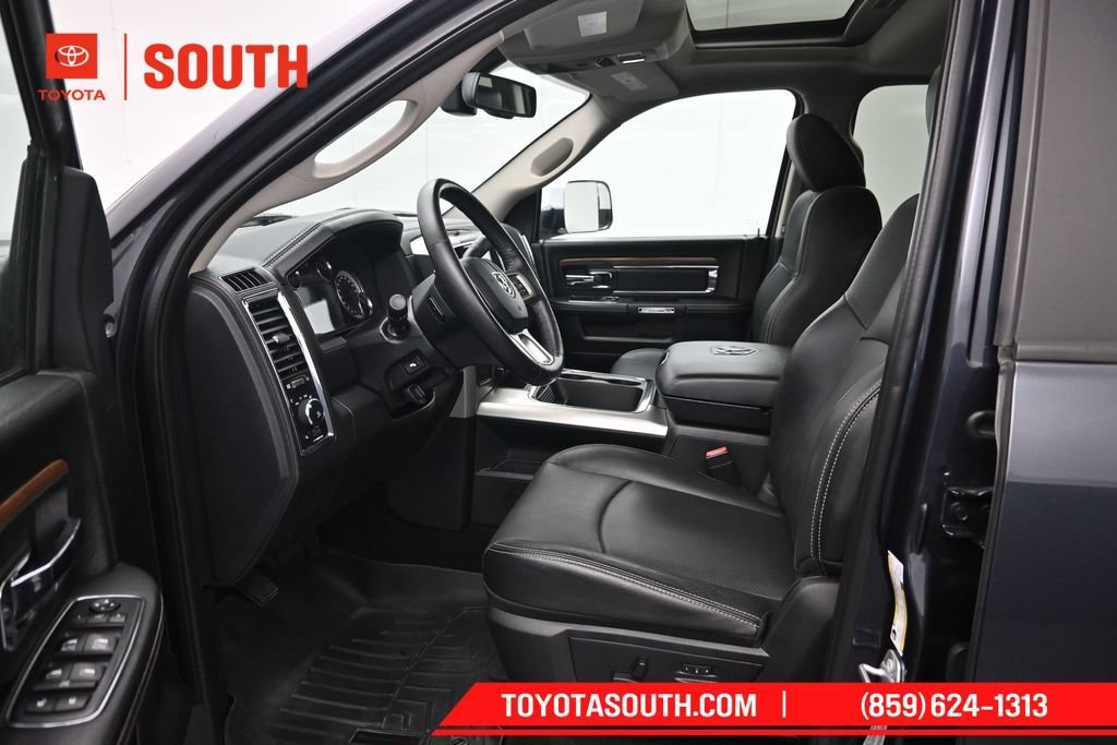 Used 2017 RAM 2500 Laramie AWD/4WD image 9