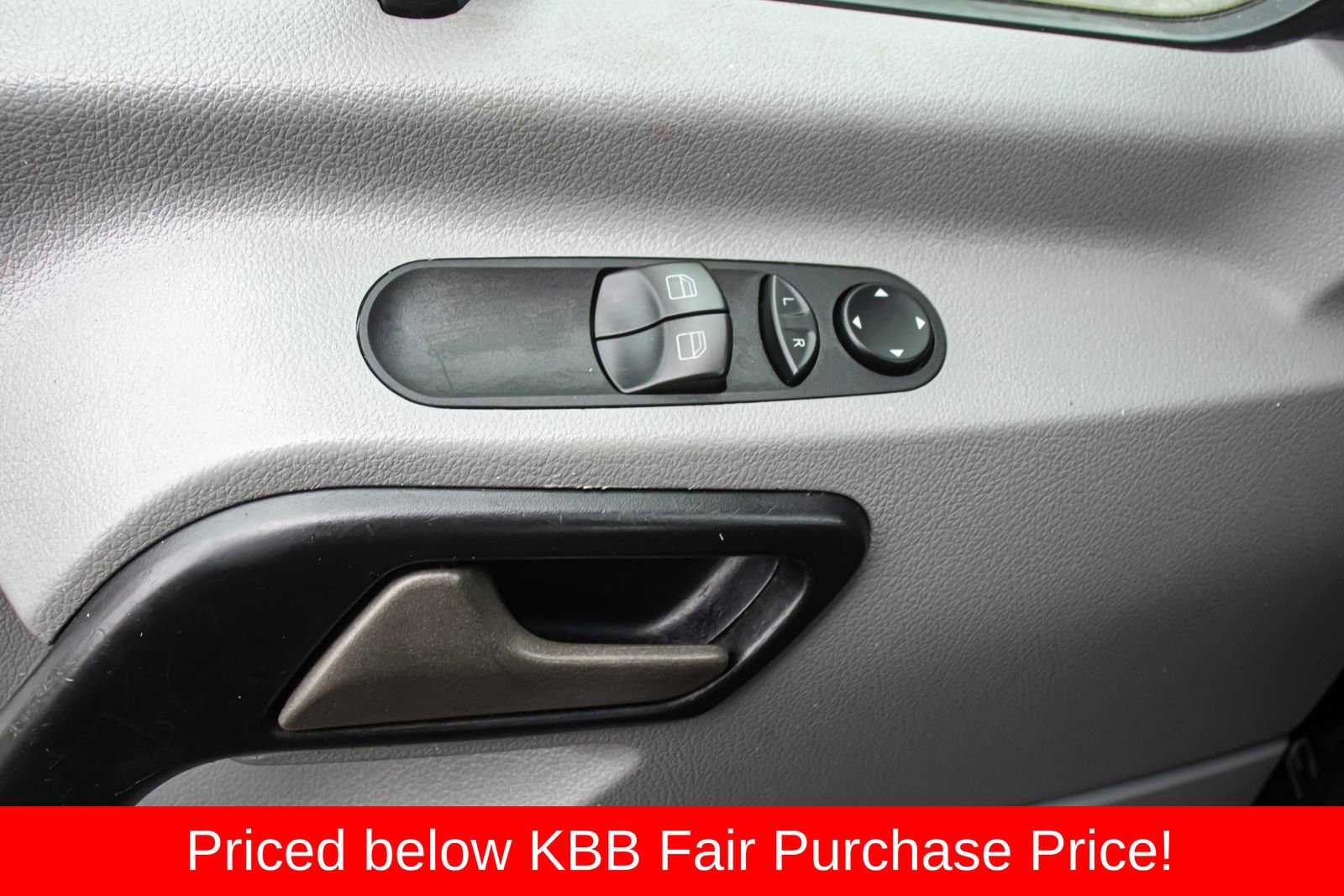 Used 2018 Mercedes-Benz Sprinter 144 Cargo image 22