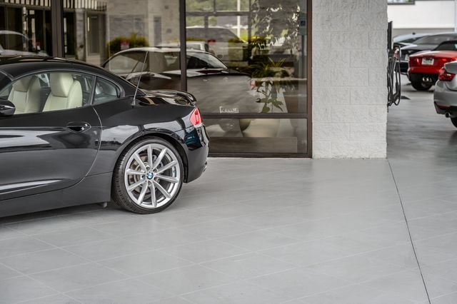 Used 2011 BMW Z4 sDrive35i RWD image 52