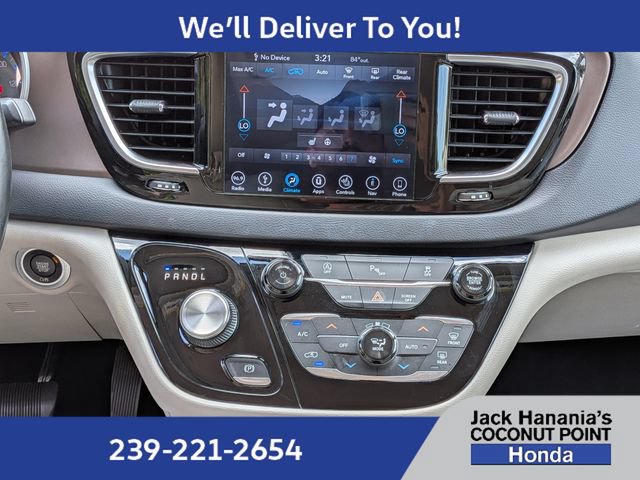 Used 2019 Chrysler Pacifica Touring-L Plus w/ Tire & Wheel Group FWD image 22