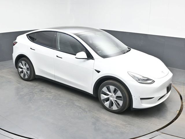 Used 2023 Tesla Model Y Long Range video 1