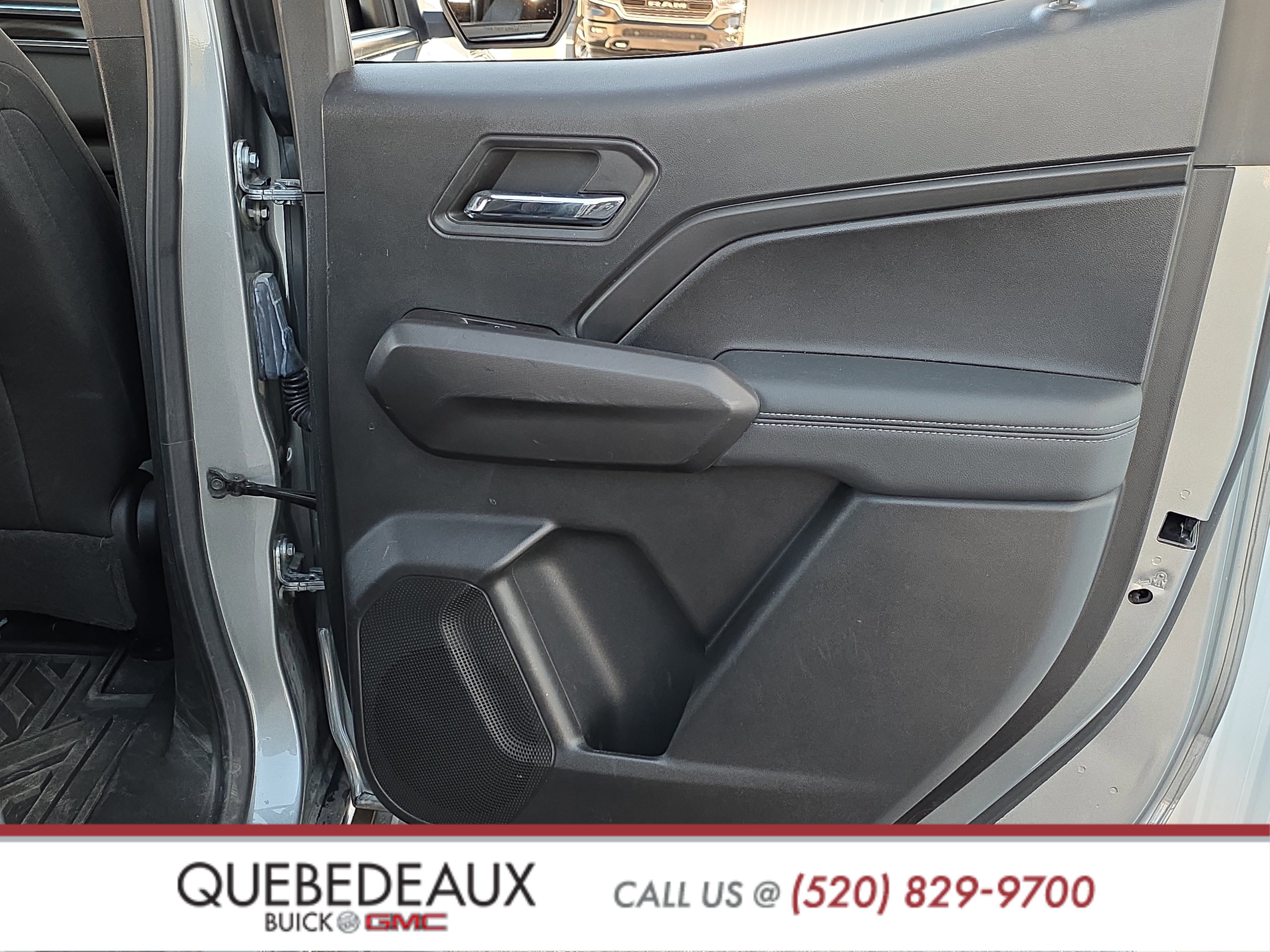 Used 2024 GMC Canyon Elevation w/ Convenience Package image 29