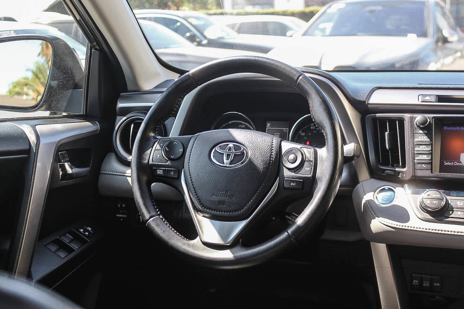 Used 2017 Toyota RAV4 XLE w/ Carpet Mat Package AWD/4WD image 22