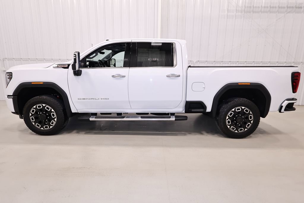 Used 2024 GMC Sierra 2500 Denali w/ Denali Reserve Package image 7