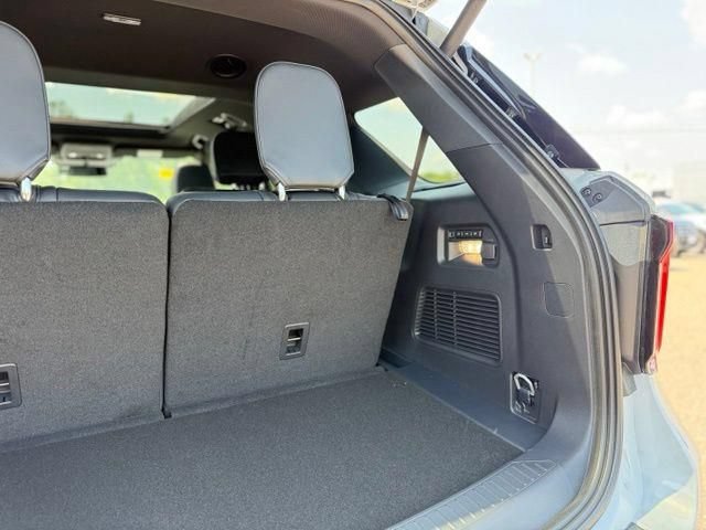 New 2026 Ford Explorer ST w/ Sun And Sound Package AWD/4WD image 8
