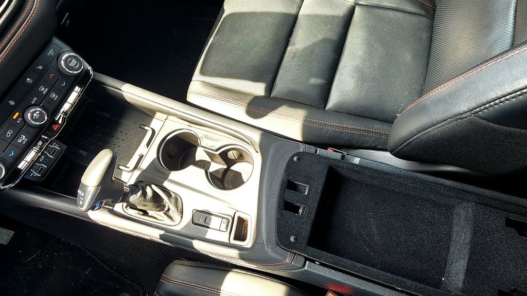 Used 2025 Dodge Durango R/T image 39