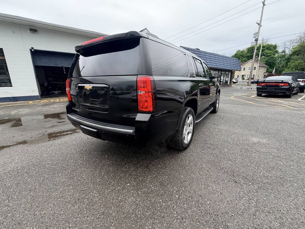 Used 2015 Chevrolet Suburban LTZ AWD/4WD image 13