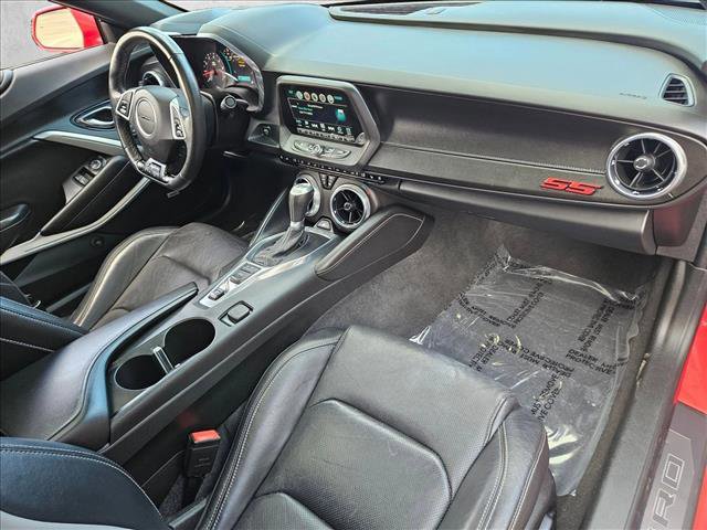 Used 2017 Chevrolet Camaro SS image 20
