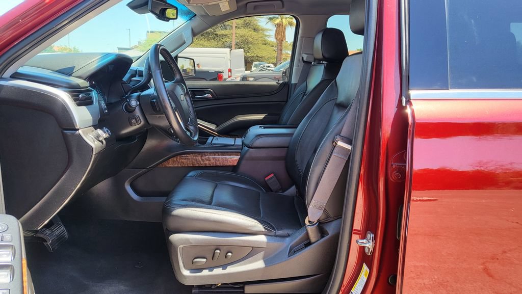Used 2017 Chevrolet Tahoe Premier AWD/4WD image 30