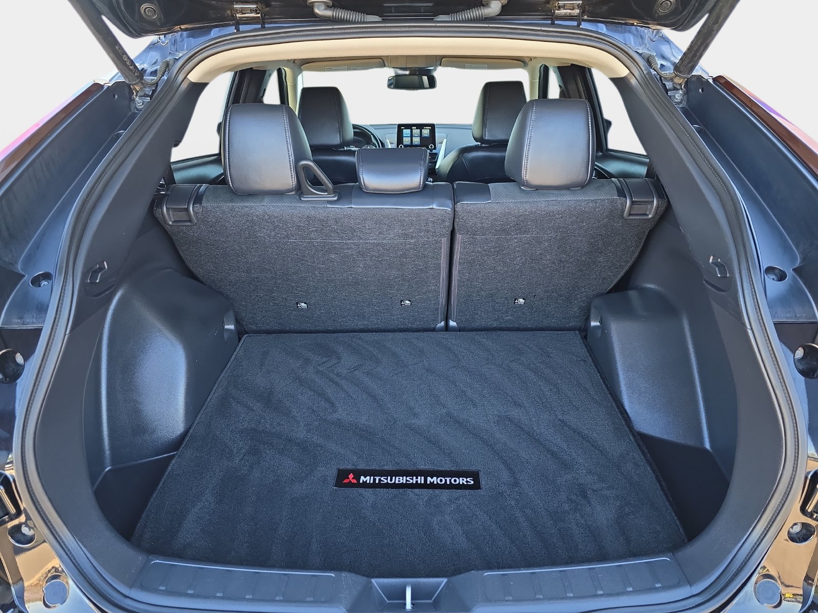 Used 2025 Mitsubishi Eclipse Cross SE AWD/4WD image 14