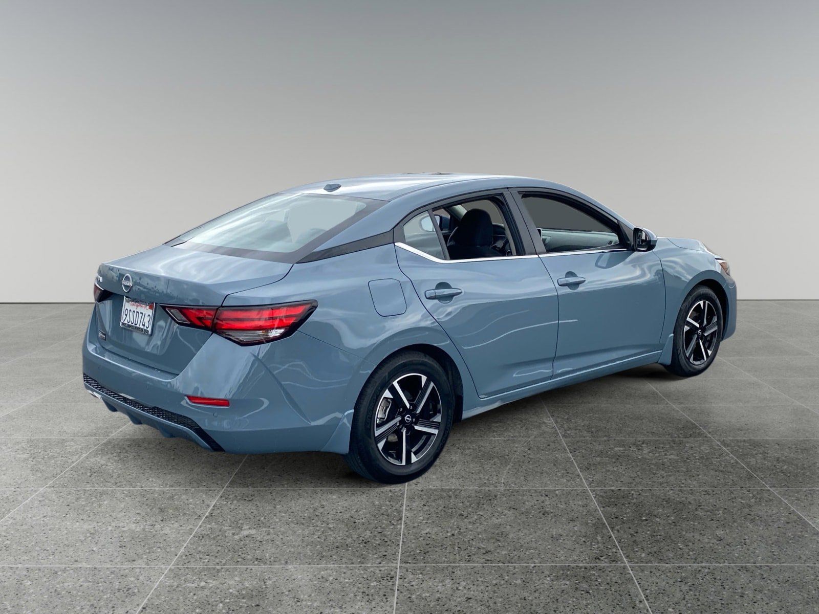 Used 2025 Nissan Sentra SV image 5