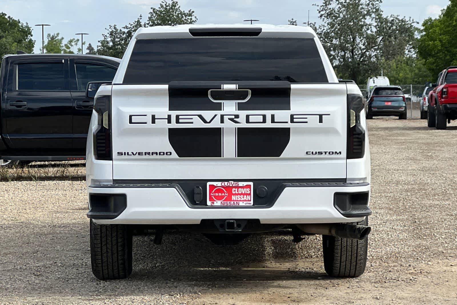 Used 2021 Chevrolet Silverado 1500 Custom w/ Rally Edition RWD image 8