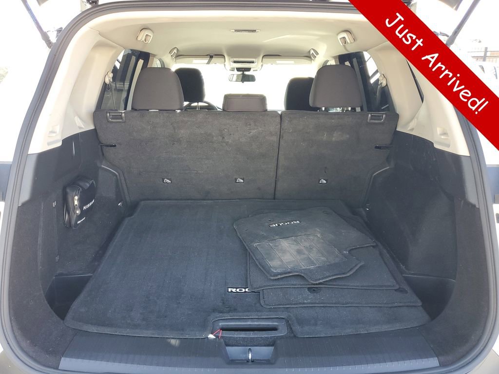 Used 2023 Nissan Rogue S FWD image 6