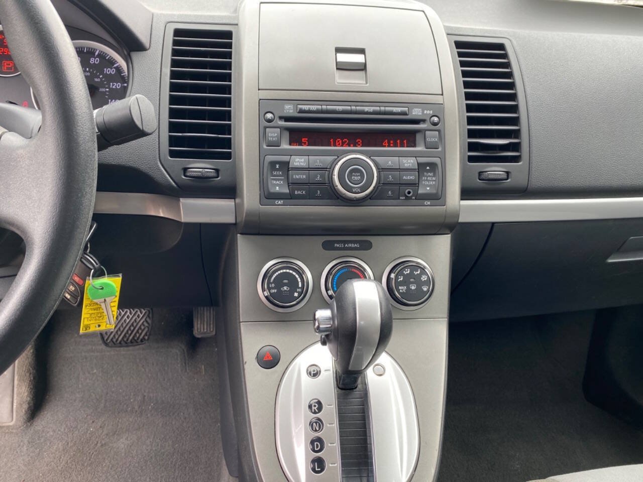 Used 2012 Nissan Sentra 2.0 SR FWD image 15