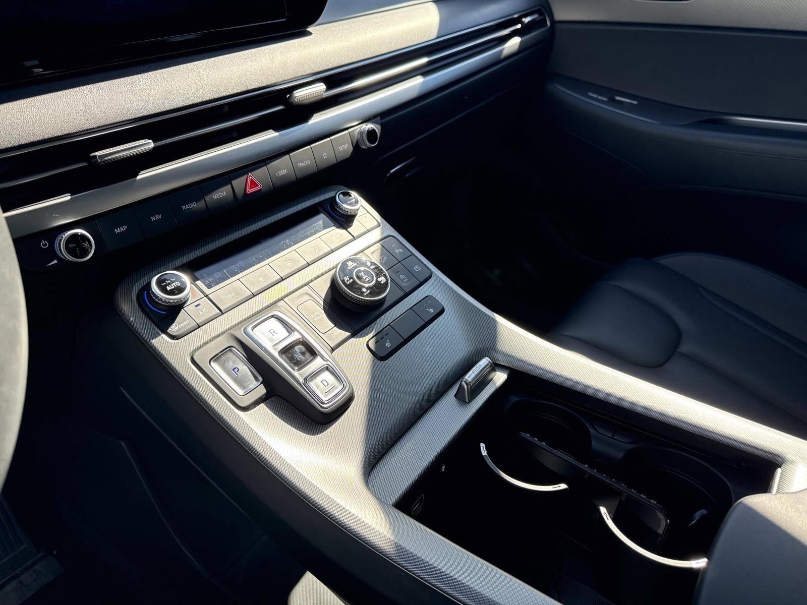 Used 2025 Hyundai Palisade SEL image 25