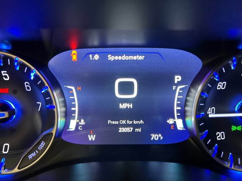 Used 2024 Chrysler Pacifica Touring-L w/ S Appearance Package FWD image 19