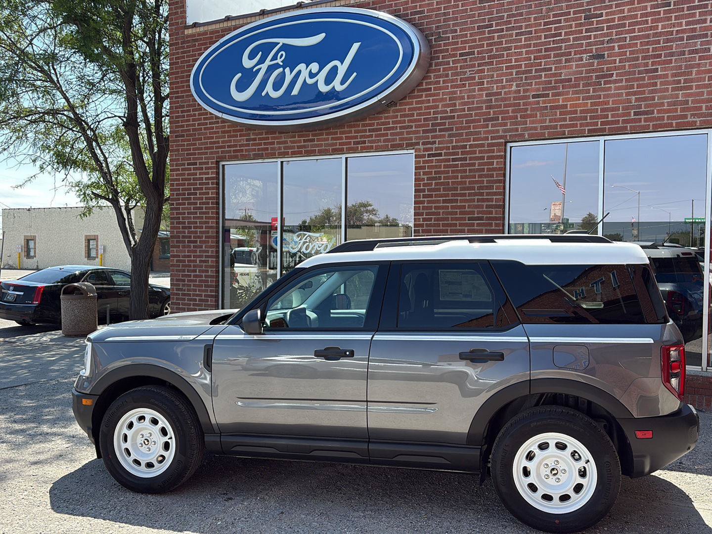 New 2025 Ford Bronco Sport Heritage w/ Convenience Package AWD/4WD image 2
