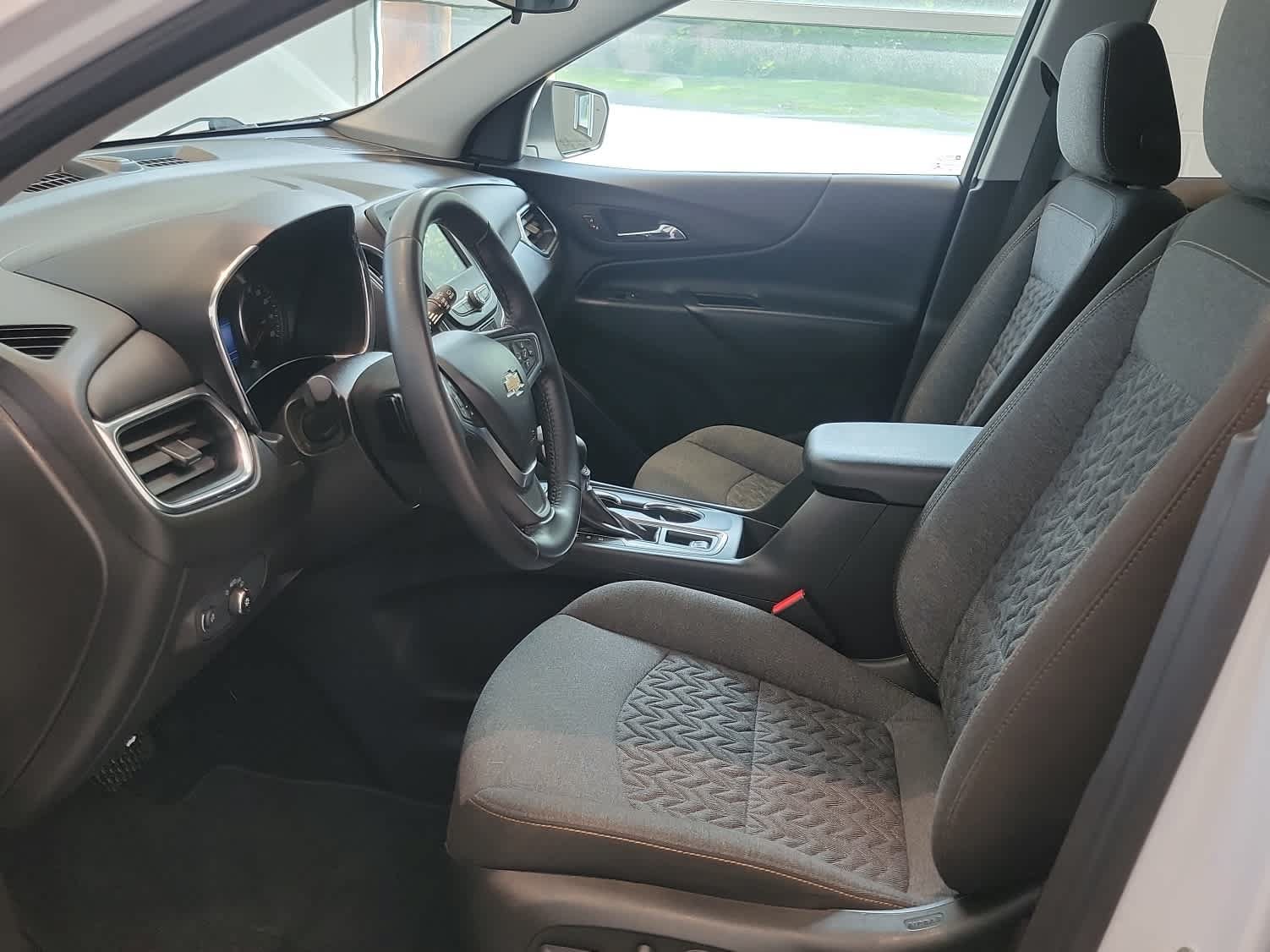 Used 2022 Chevrolet Equinox LT AWD/4WD image 11