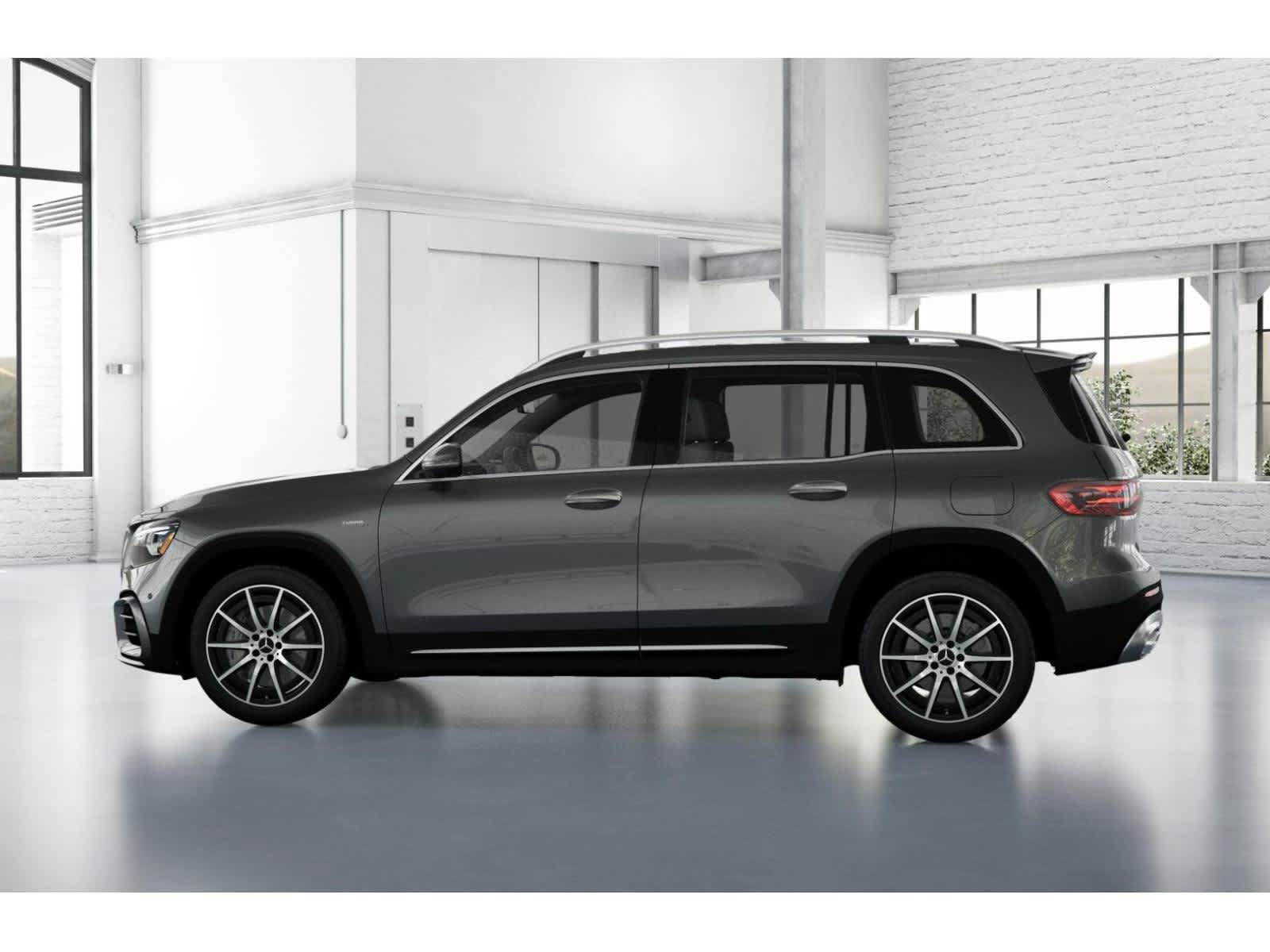 Used 2025 Mercedes-Benz GLB 35 AMG 4MATIC image 32