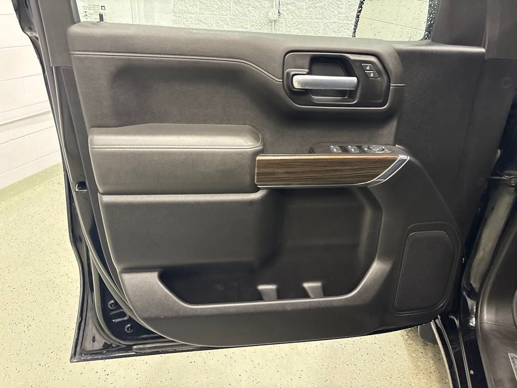 Used 2021 Chevrolet Silverado 1500 LT AWD/4WD image 16