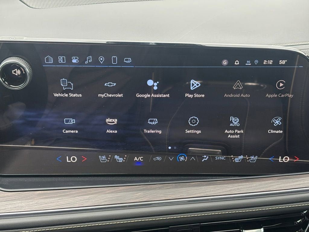 New 2025 Chevrolet Suburban Premier AWD/4WD image 19