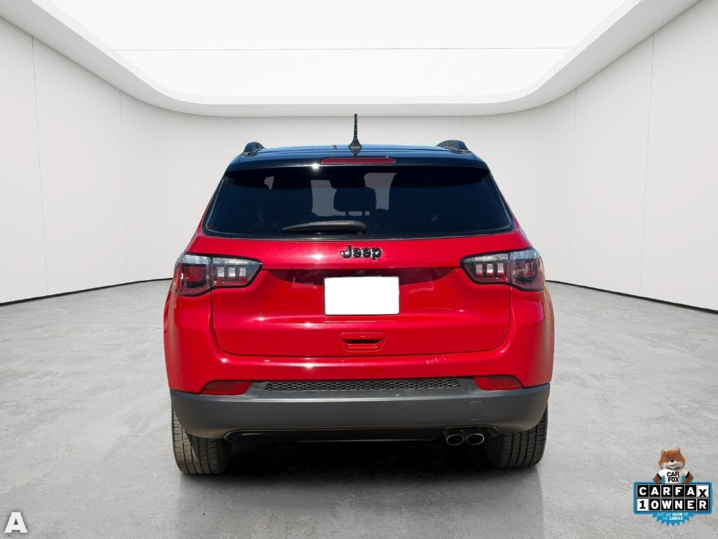 Used 2019 Jeep Compass Latitude FWD image 5