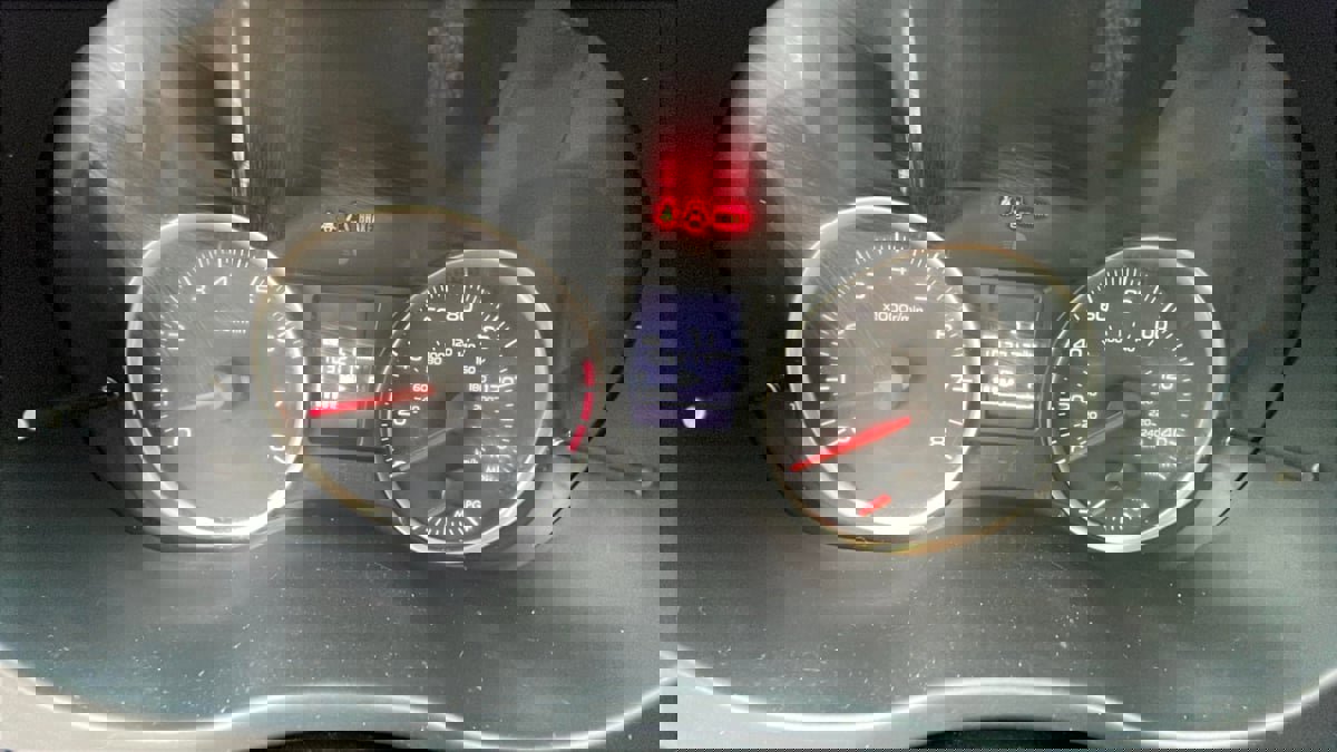 Used 2016 Subaru Crosstrek 2.0i Premium image 16